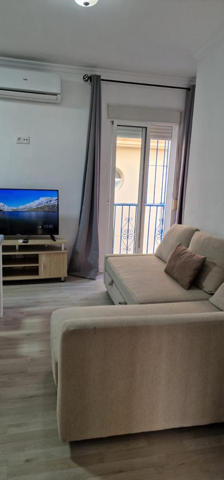 Apartamentos Ana'S Cozy Inns Torremolinos Ngoại thất bức ảnh